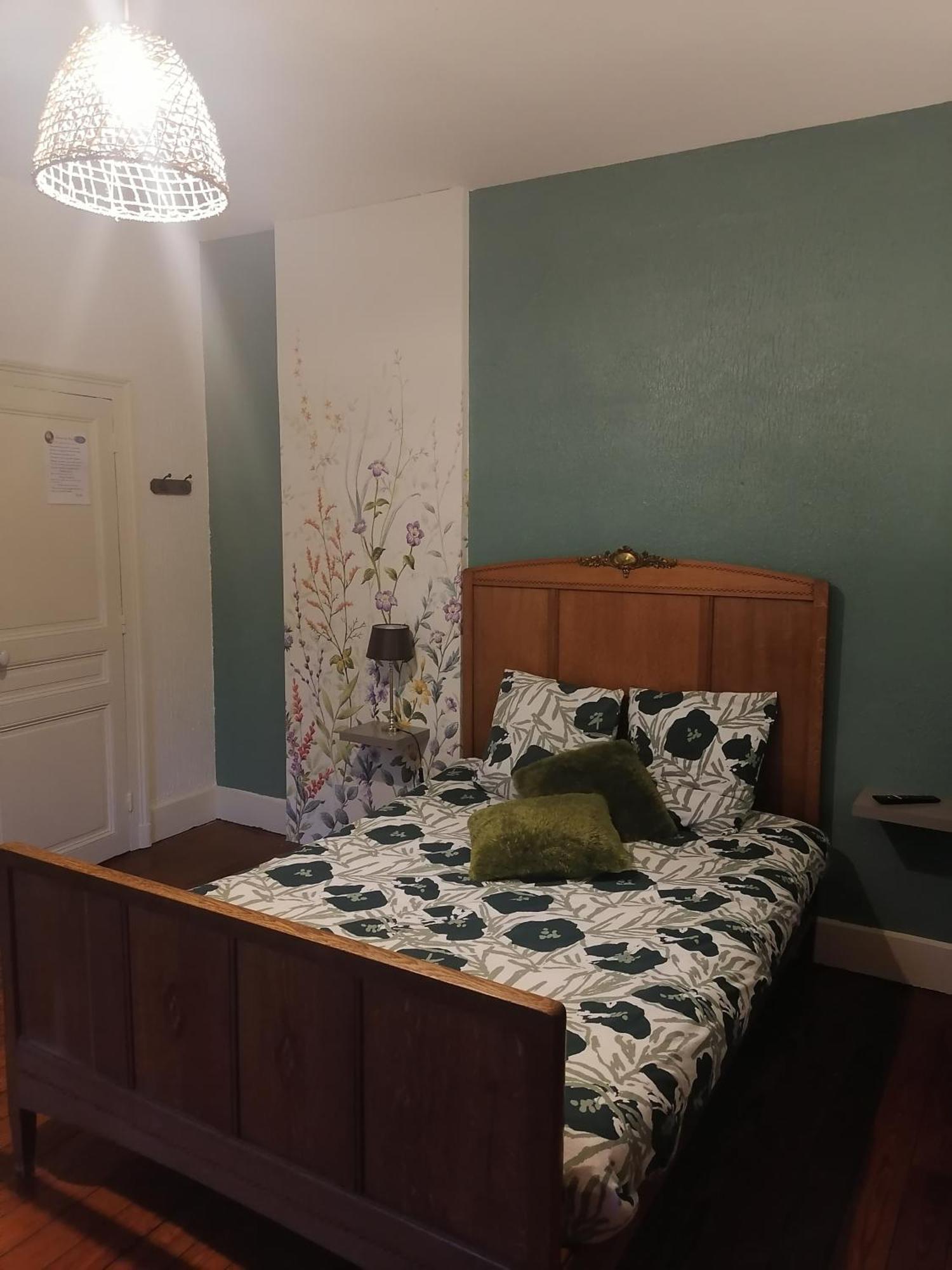 Bed and Breakfast Chez Many, Par Fred Et Henri Monthermé Zewnętrze zdjęcie